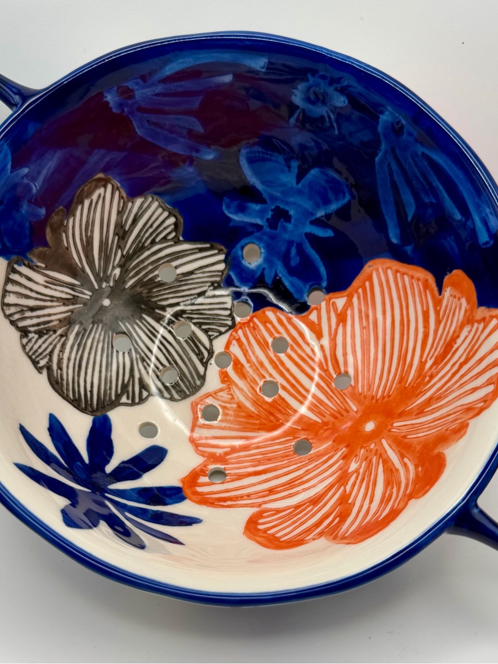 Anthropologie Home Tropic Garden Floral Ceramic Colander in Blue, Orange